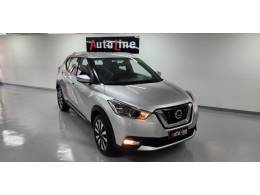 NISSAN - KICKS - 2017/2017 - Prata - R$ 87.900,00