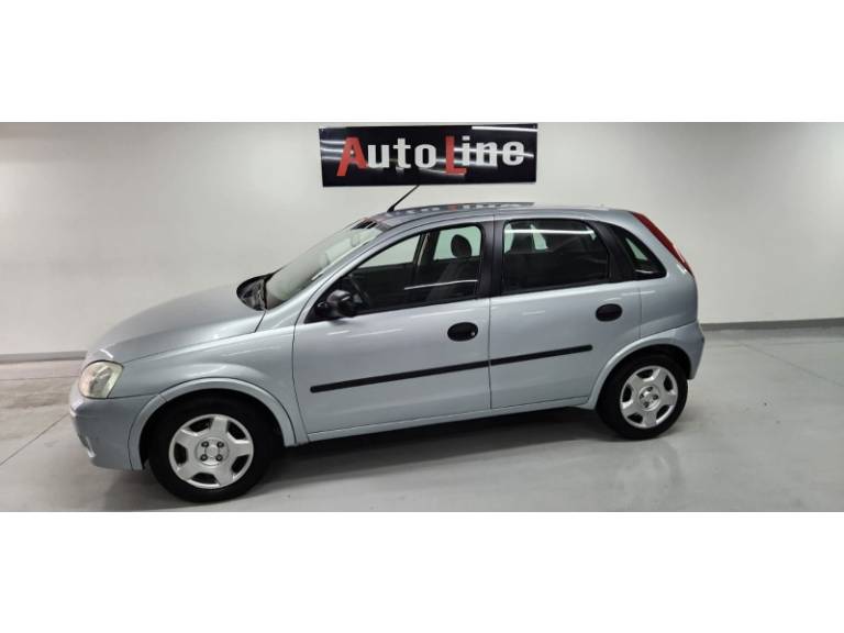 CHEVROLET - CORSA - 2009/2009 - Prata - R$ 28.900,00