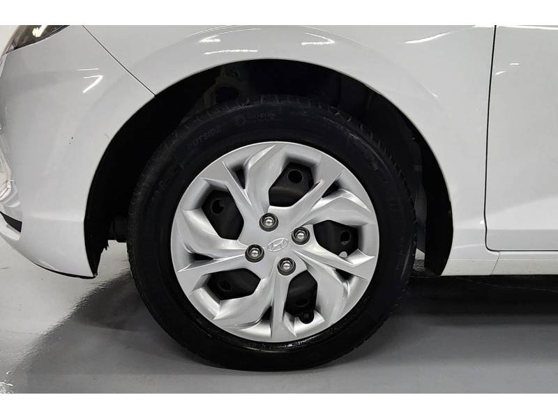 HYUNDAI - HB20 - 2022/2022 - Branca - R$ 64.900,00