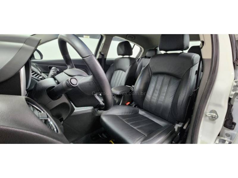 CHEVROLET - CRUZE - 2016/2016 - Branca - R$ 75.900,00