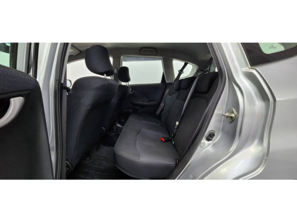 HONDA - FIT - 2011/2011 - Prata - R$ 47.900,00