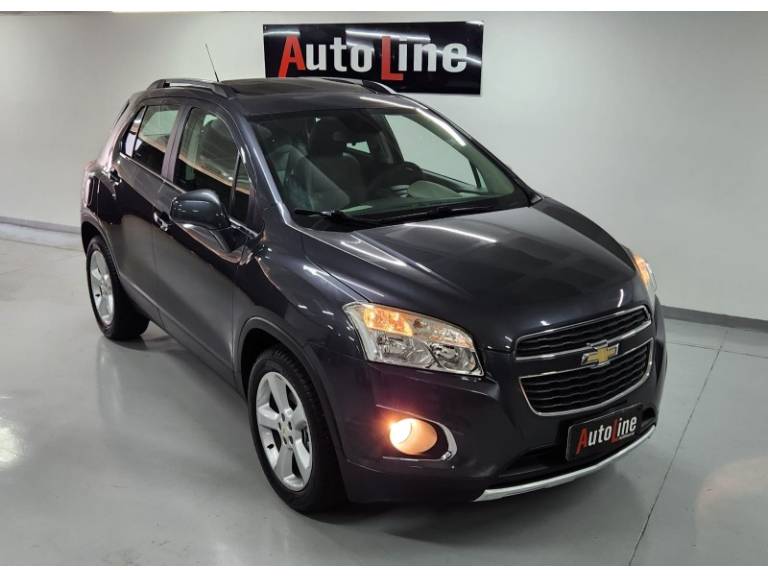 CHEVROLET - TRACKER - 2015/2015 - Cinza - R$ 68.990,00