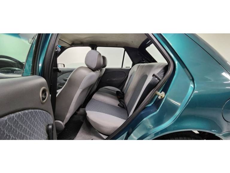 FORD - FIESTA - 2000/2000 - Verde - R$ 18.900,00