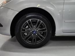 FORD - FOCUS - 2013/2013 - Prata - R$ 46.900,00