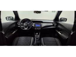 NISSAN - KICKS - 2017/2017 - Prata - R$ 87.900,00