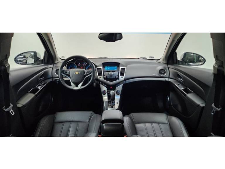 CHEVROLET - CRUZE - 2016/2016 - Branca - R$ 74.999,00
