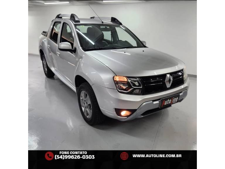 RENAULT - DUSTER OROCH - 2016/2016 - Prata - R$ 71.900,00