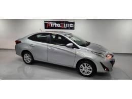 TOYOTA - YARIS - 2019/2019 - Prata - R$ 79.900,00