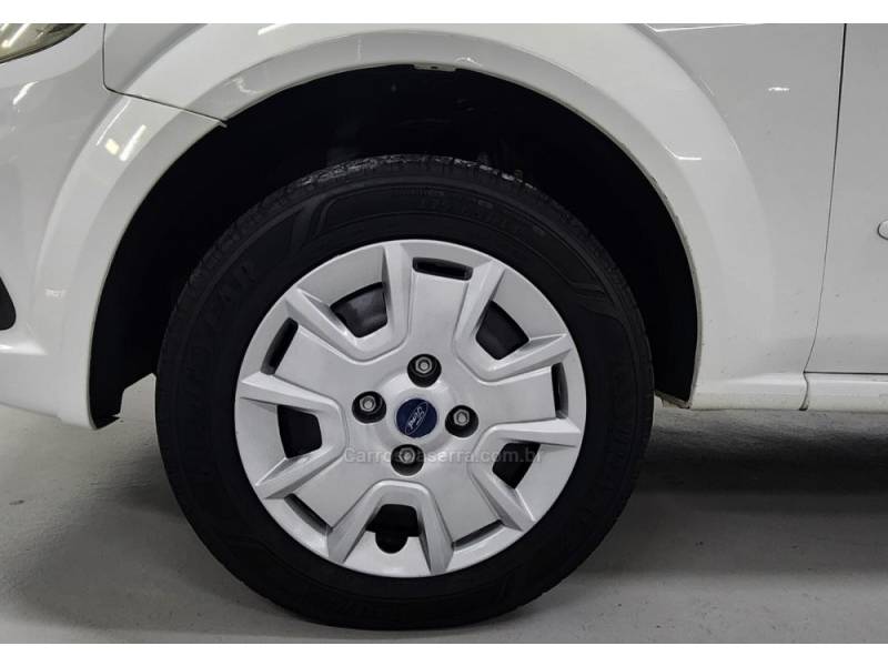 FORD - KA - 2012/2011 - Branca - R$ 28.900,00
