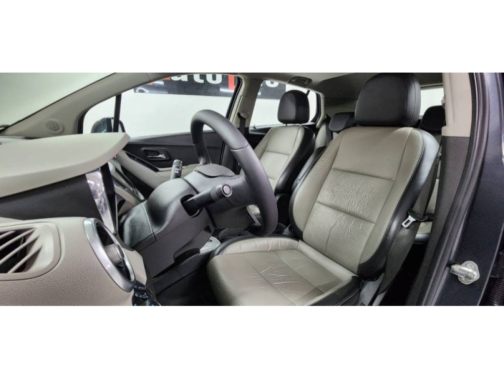 CHEVROLET - TRACKER - 2015/2015 - Cinza - R$ 69.900,00