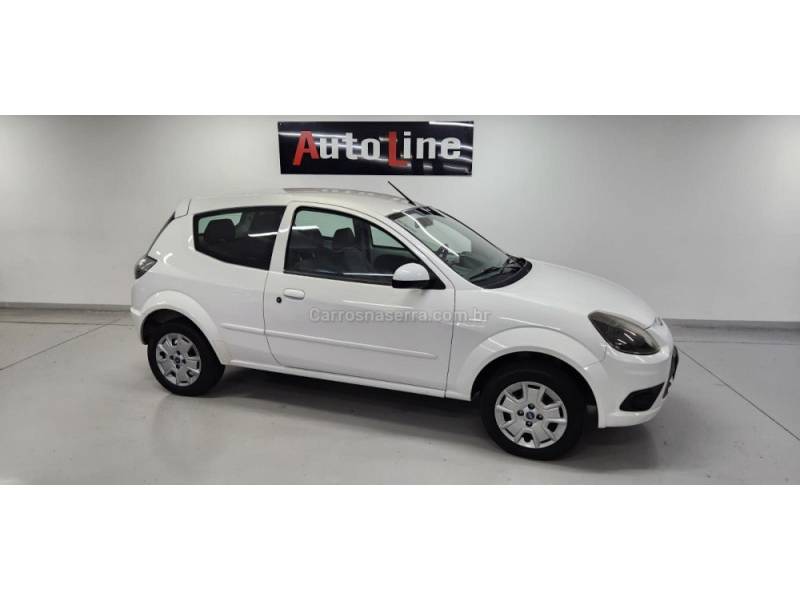 FORD - KA - 2012/2011 - Branca - R$ 28.900,00