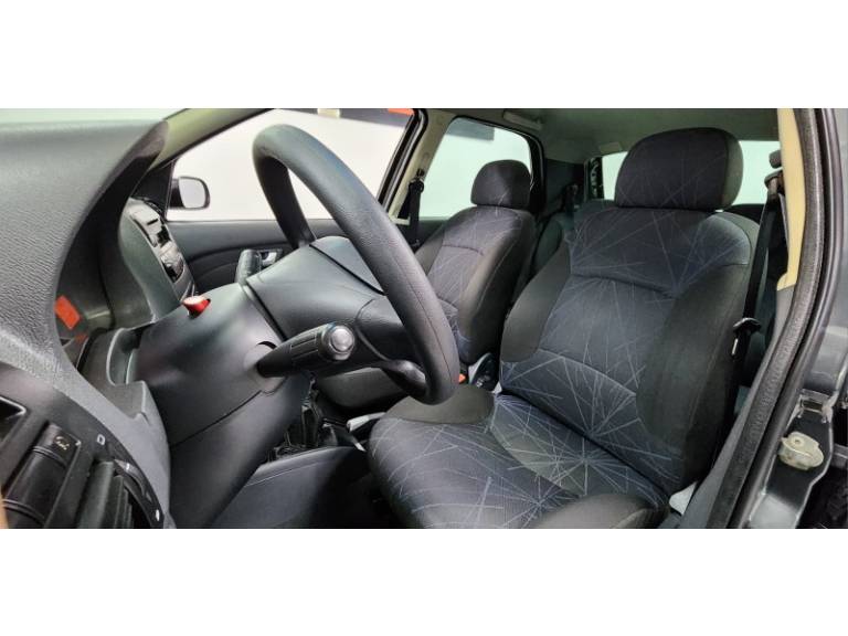 FIAT - PALIO - 2008/2008 - Cinza - R$ 31.900,00