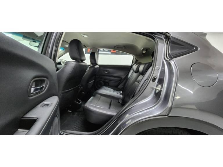 HONDA - HR-V - 2017/2017 - Cinza - R$ 93.999,00