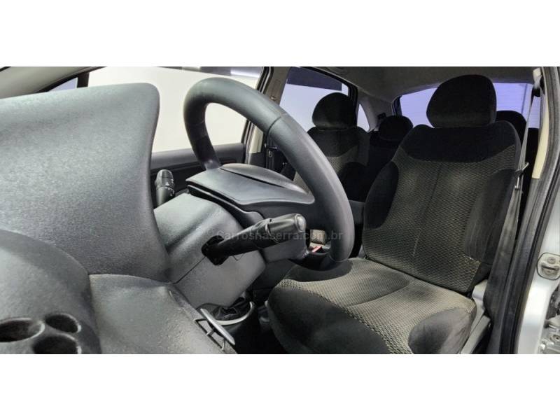 CITROËN - C3 - 2011/2011 - Prata - R$ 29.900,00