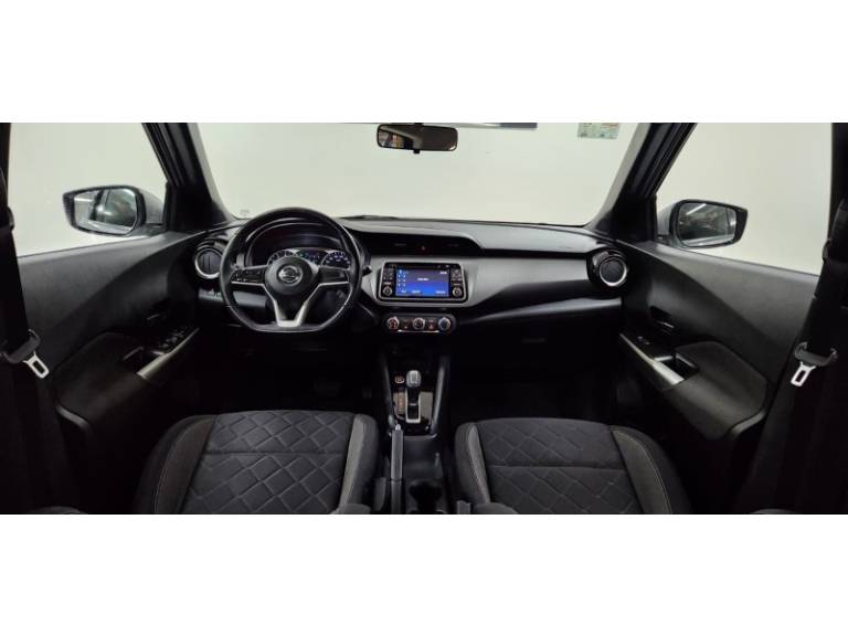 NISSAN - KICKS - 2018/2018 - Prata - R$ 85.999,00