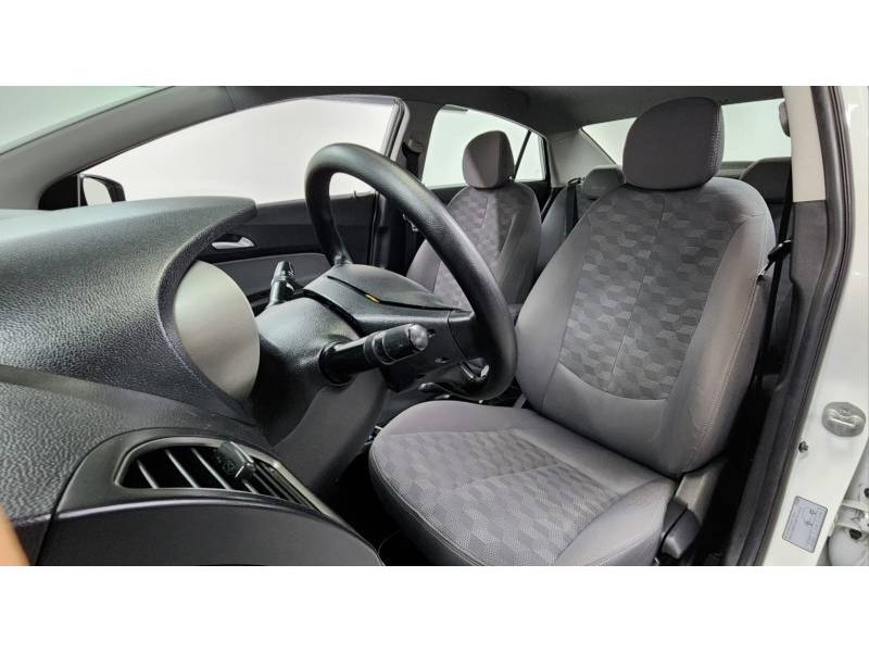 HYUNDAI - HB20S - 2017/2017 - Branca - R$ 65.900,00