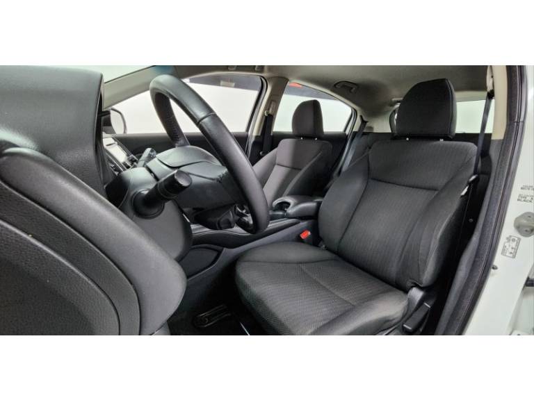 HONDA - HR-V - 2016/2016 - Branca - R$ 89.900,00