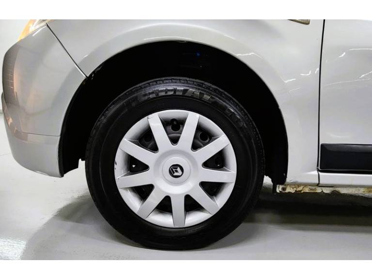 RENAULT - SANDERO - 2011/2011 - Prata - R$ 32.900,00